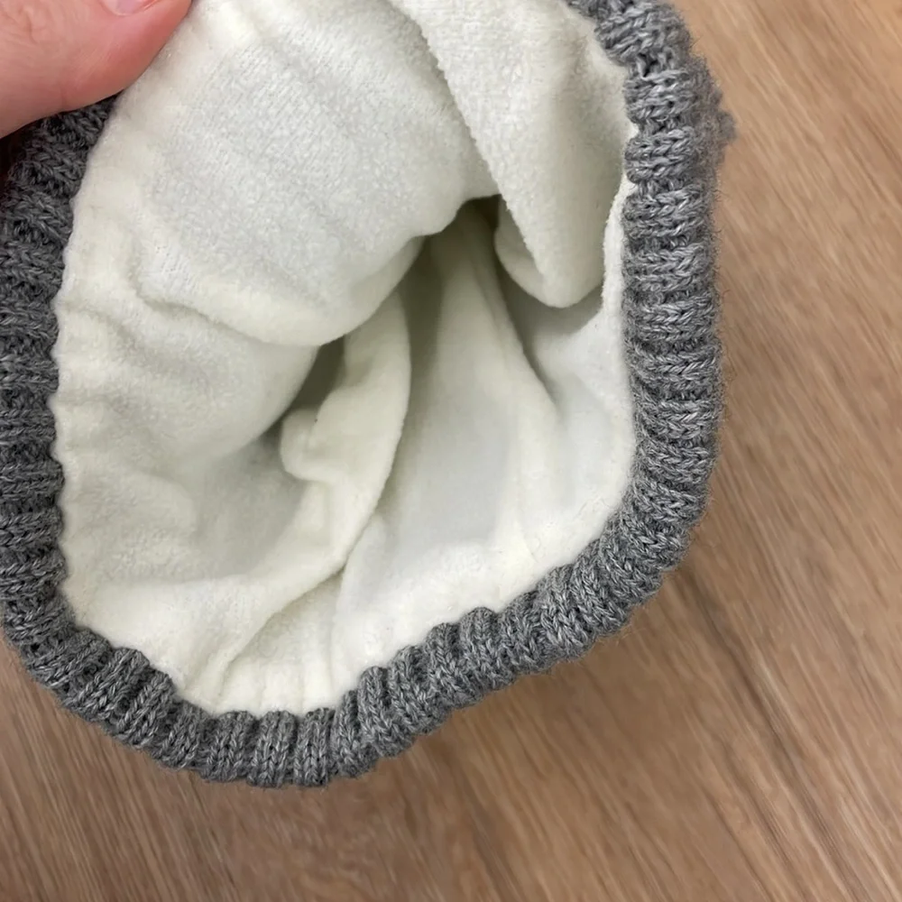 Pom Pom Beanie